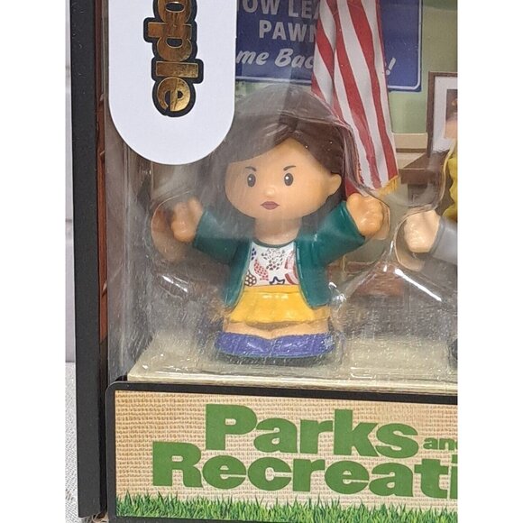 Fisher-Price Little People Collector Parks and Recreation Character Set, New - Picture 2 of 9